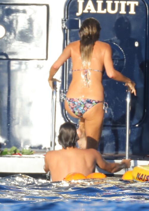 b7feae237cab9bd93bad44b9ac9d99b3