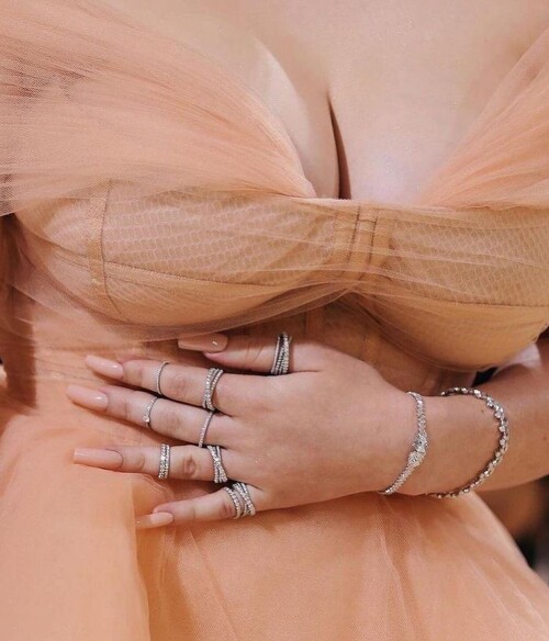 c09711586a780147e960699c75715ff3