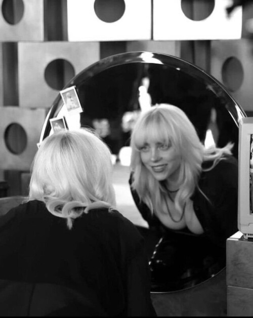 e212e1099aba6e2fe5ef59b17eff85d1