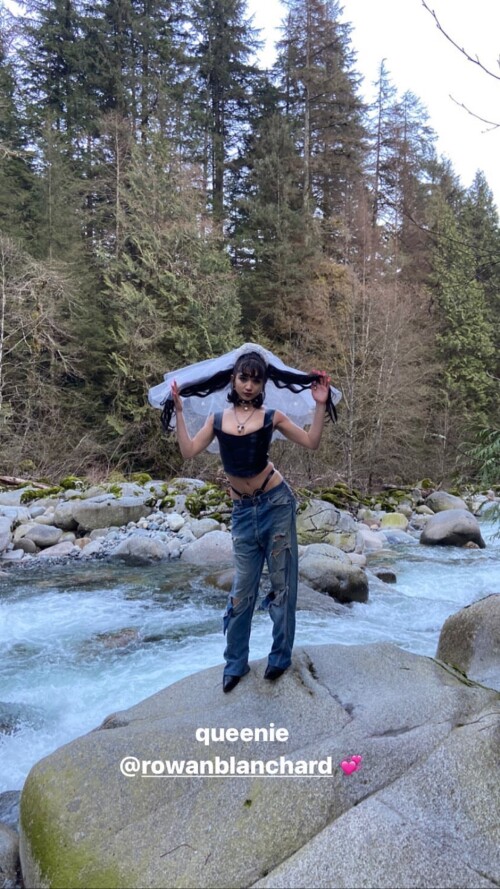 2b50af37aaa350763b4d2ba2ab655074