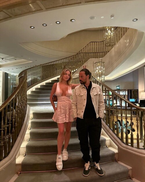 7b2984be8d2015ca11cfbbe34a12abbd