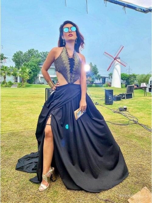 31a9f090e39bbe862bf75fc71ff8c24d