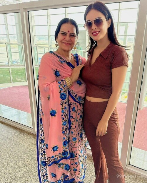 b419bcd56ea48dc79f740e85b9c4fef3