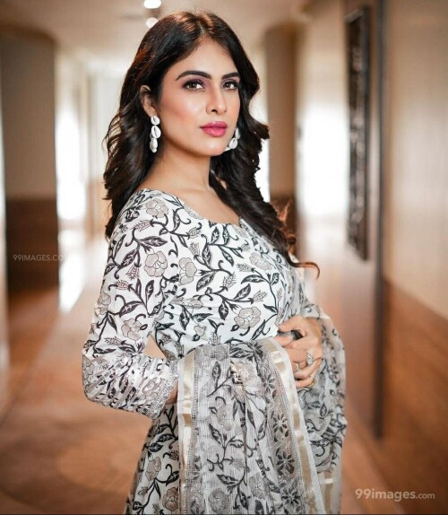 c92de9e313d494588345e386b61dfbda