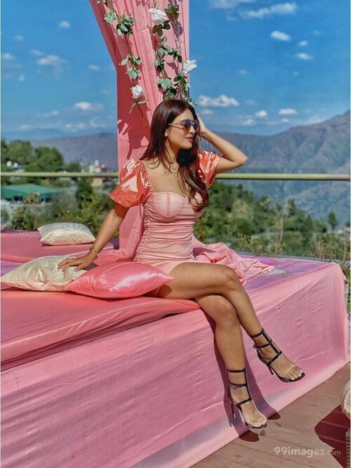 ce5e1af93015e1e43e57a7d6694b9d83