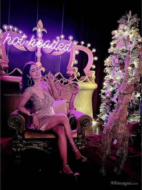 e64b3a4b3f1dc771bace894accc8dad8