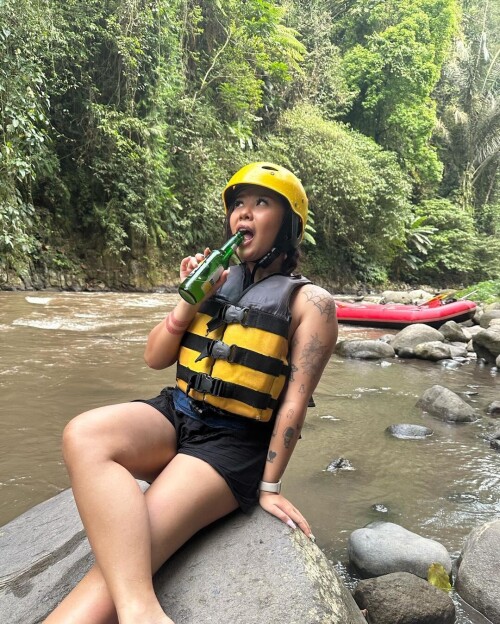 b1cf67ccec79a8b2227c753b94ef7bdc