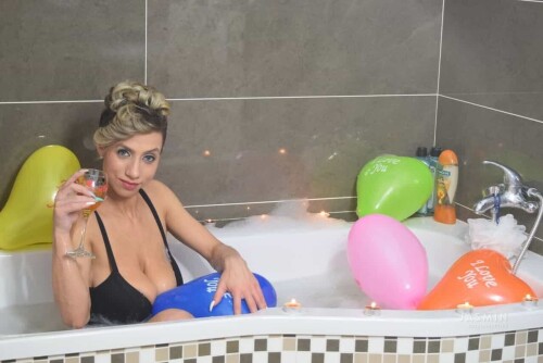 6c25382873a8ece6f3b68a683e813611