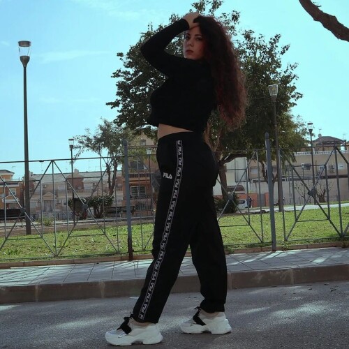 556490e13da36dbde2e9764a4203faa4