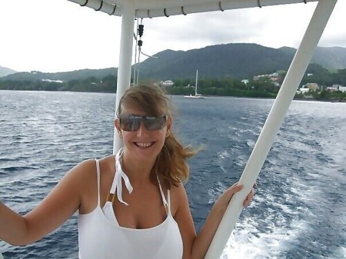 d009f2c4e9769d22db2843573a2f8e48