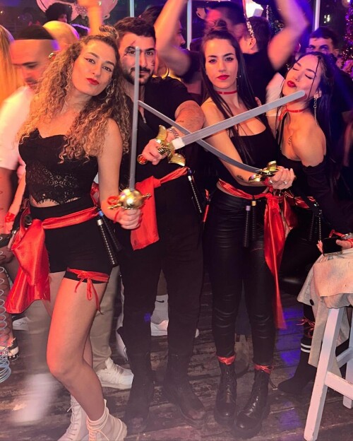 5d733486c196bc06a91561c56035303c