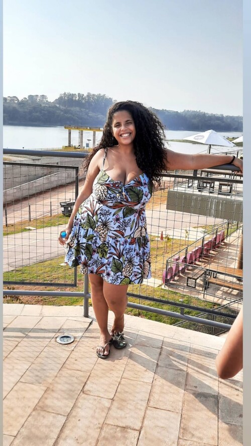 21604260d783e4d243e8f6b1d2134e5a