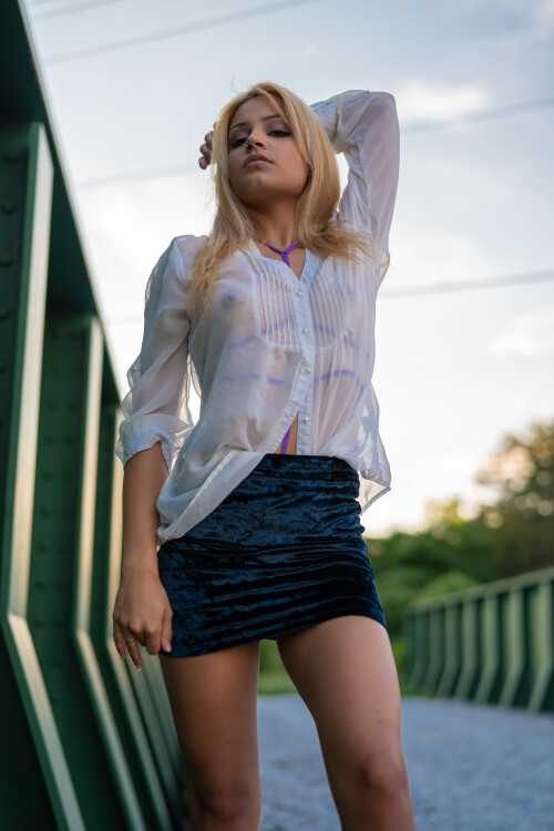 Modesty-5fb3083b6e9fee543.jpg