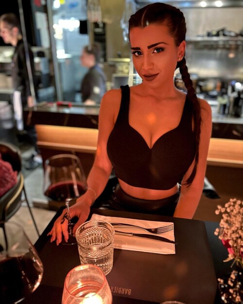89bf9921c0c01abc9aa2d9a30fa89e94.jpg