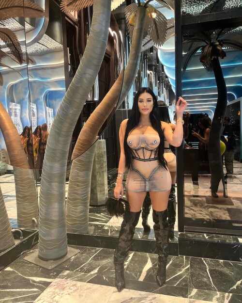 0f93f103106275446a12b5e232b8c3e8