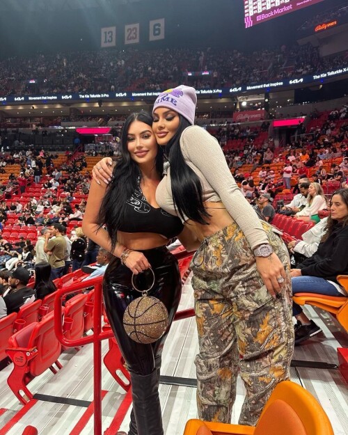 2f08e40bf5db9f2b622469dfd6c9c832