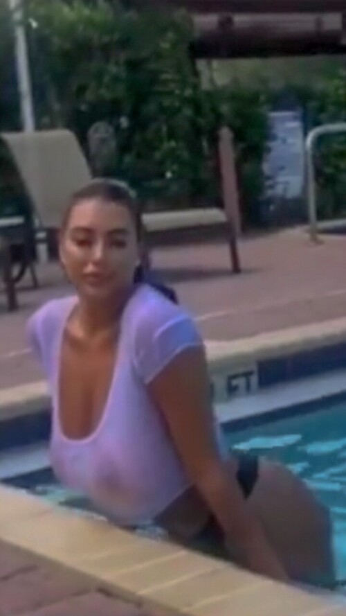 4c6cce54deeb2a413b4ea06380b48598