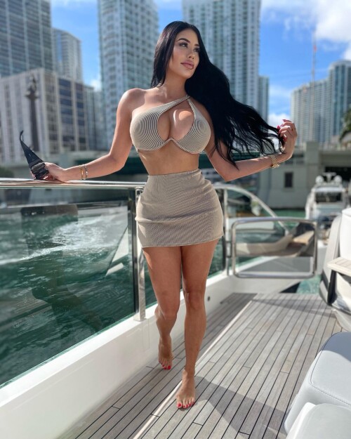 be7bff254a0a685ba1bd2d28e2a97fcc