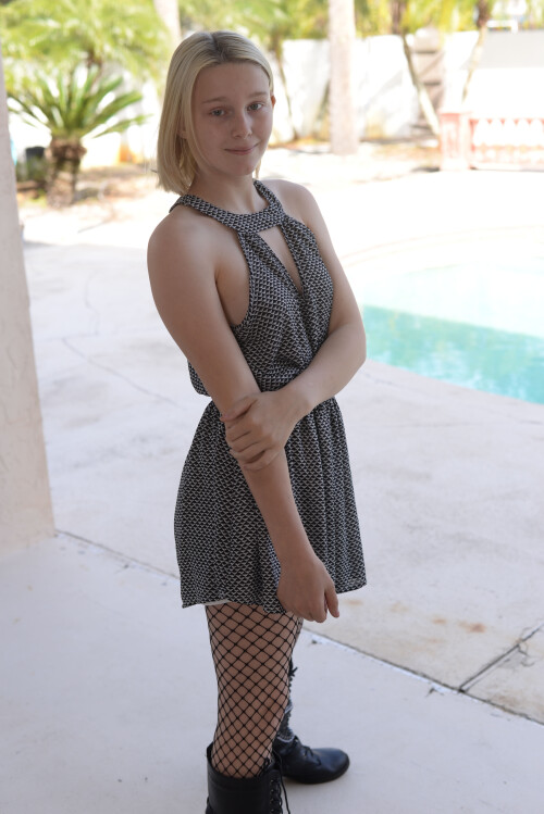 cdae4f0472ad8ee8e3b9e2b87c630335.jpg