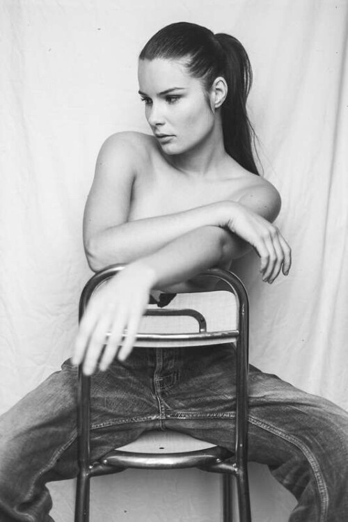 7d7685568954873386458f67bec6affc