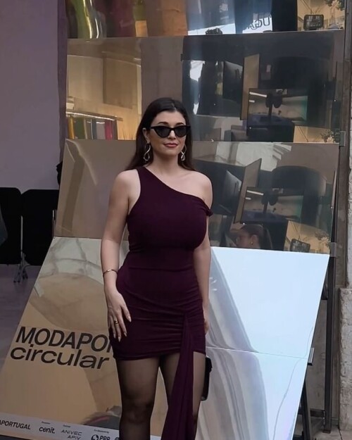 eec930bedf97f74907fc705f5be4ad4e