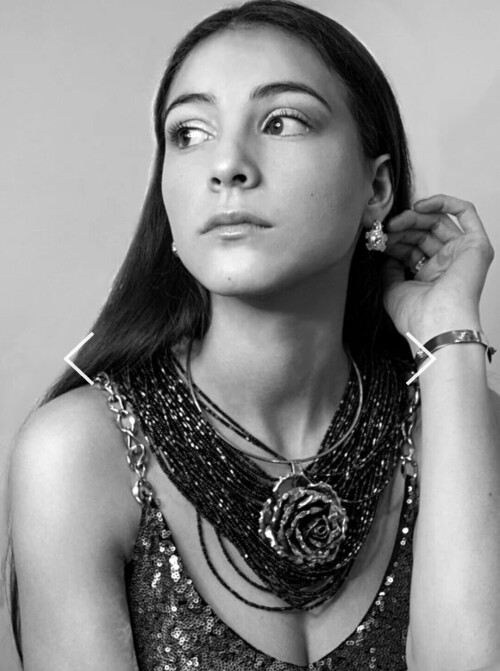 15715250d2acaf643f296d7b8e3f7683