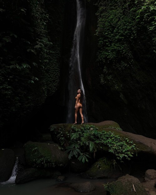 51bac4ab8602516383dea93cbc33449c