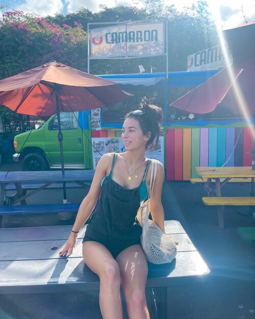 f7319633d98a82e9d6721278372aa876