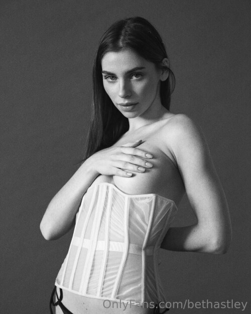 8c7040f310a77f92b4be68de2ab93ea1