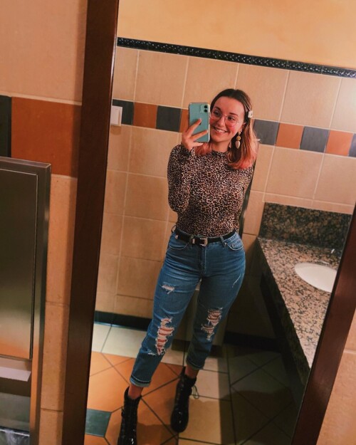 d8e9990776857570bc0c4b548aea0ea2