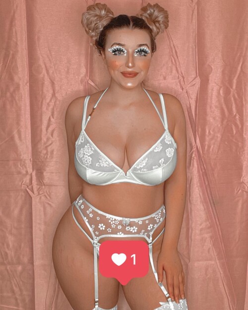 e951a6c85e3259e68d768354eb96bde2