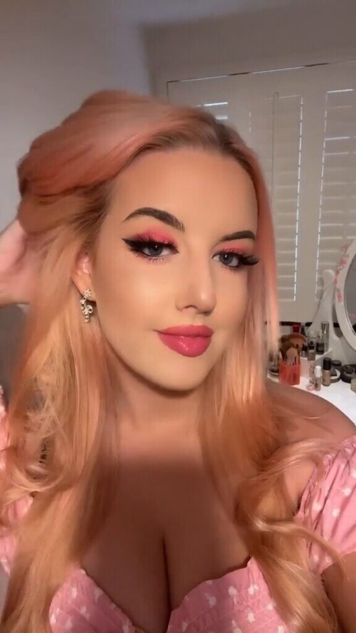 5ebb85a8ff657020045e53561743c849