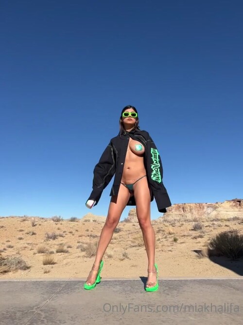 002438e976aee448b153fe733fc565e5