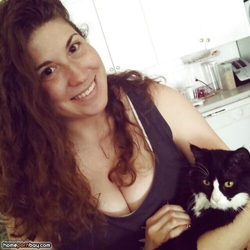 1391cca019f391e3346a49e4ba79199e