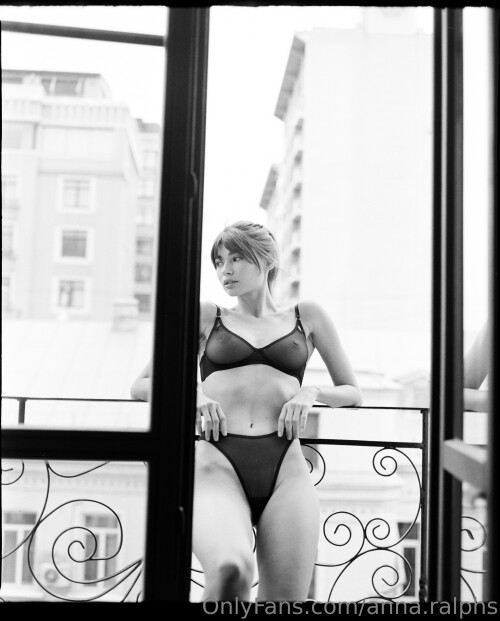 anna.ralphs 2022 10 28 2658229842 for photographs on film a separate love. color phot