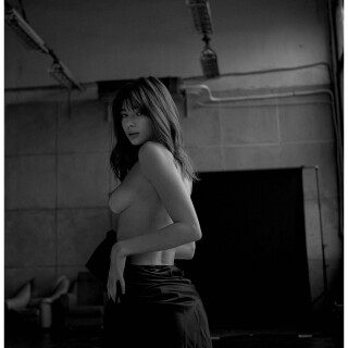 anna.ralphs-2023-01-24-2753414407-Im-not-a-fan-of-black-and-white-photos-but-I-thin