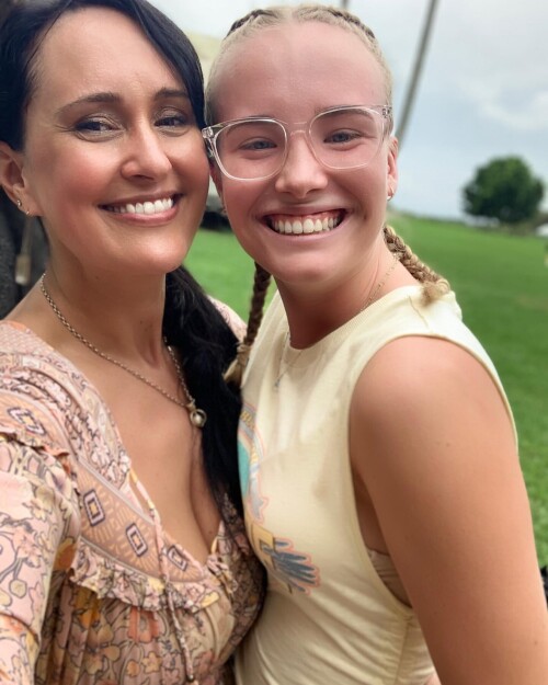 eef615d929dabf5c8b8d457e98ad0427