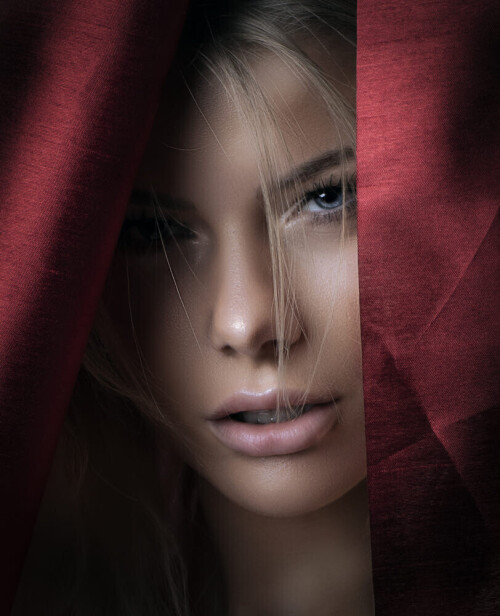 Creative-portrait227e1f9c23808ae2.jpg