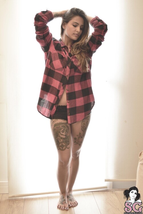 26c740dbc54f914a40612870d1027f16