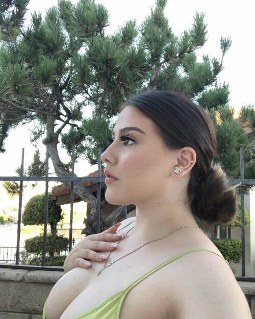 ffe42bbb10b4df9a2f304fe4a5a8990d