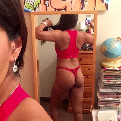 902bef9b3abfda8a0e24cf6694b857ef