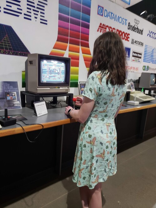 e80427f31977b9bfa819fd64b0a774c4.jpg