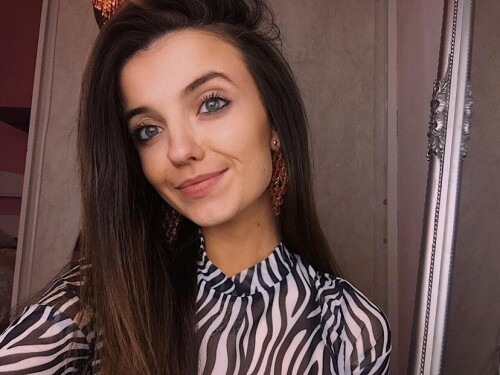 0019ba9d0e79b58476470f45a9705df7