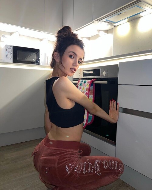 31a712ded1319d00d68951bff2396486