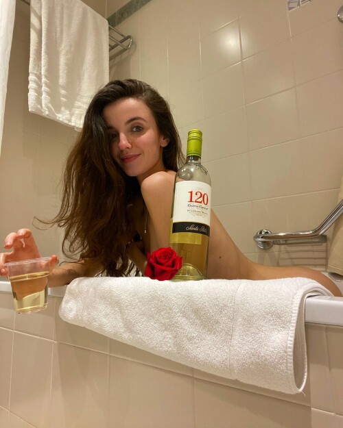 4db7d64b7a77345831ed68c5661a3a64