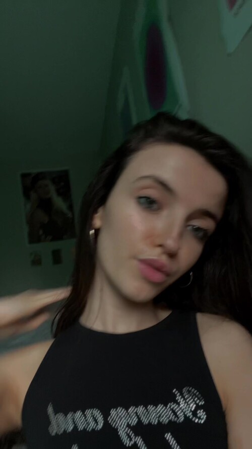 685805c7fba2df0af54c5c35d2b72dc5