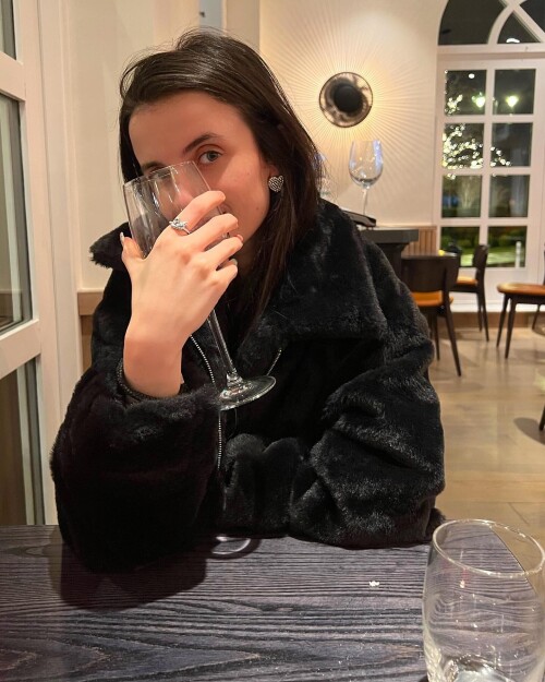 8062a417ace100c16268124d9d8bdd9a