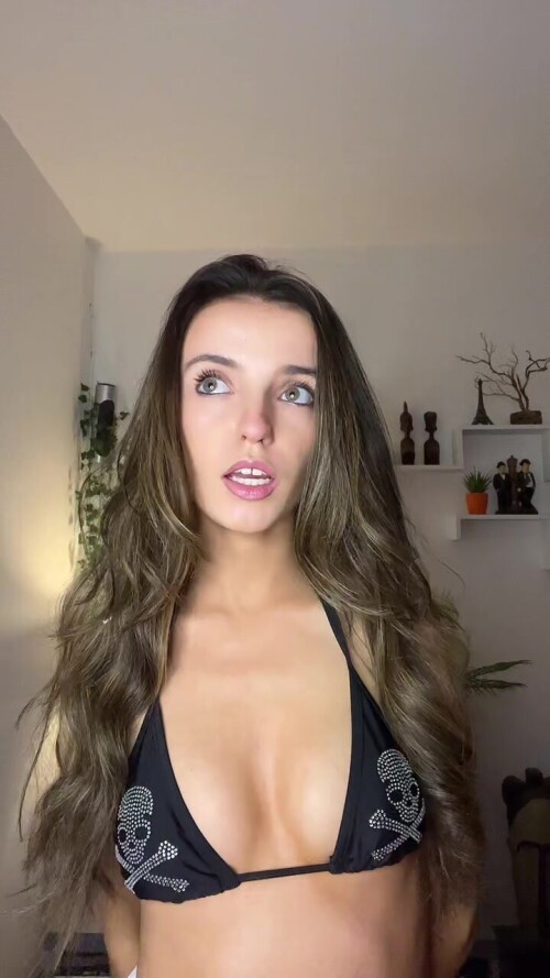 a0c102357c1a875975546e79e7e4565d