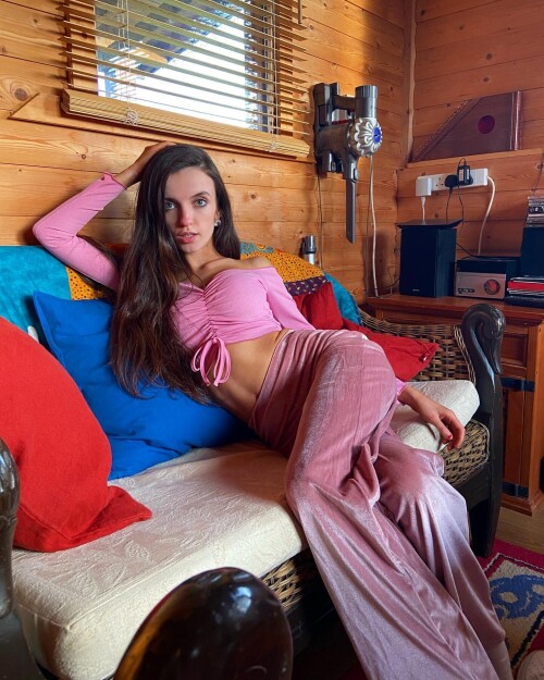 bc8ce7c8aa39e87141e635549449b64c