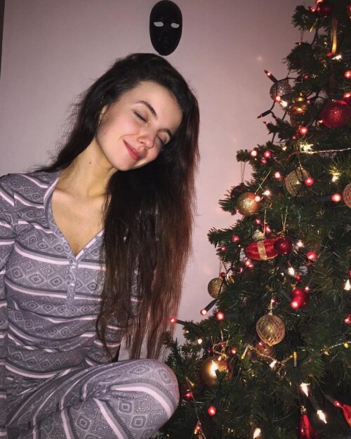 c832c0b0aaad3dde788eab7955839104